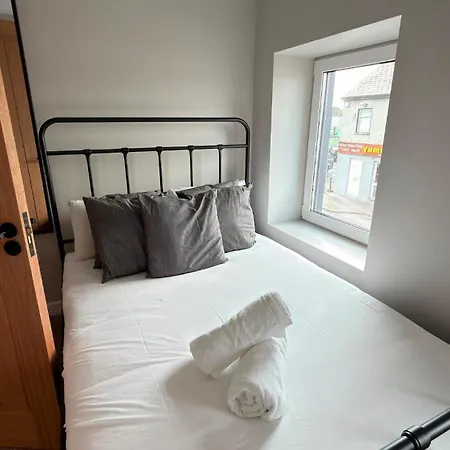 Vakantiehuis 3-bed Boutique Townhouse In Centre Of Galway